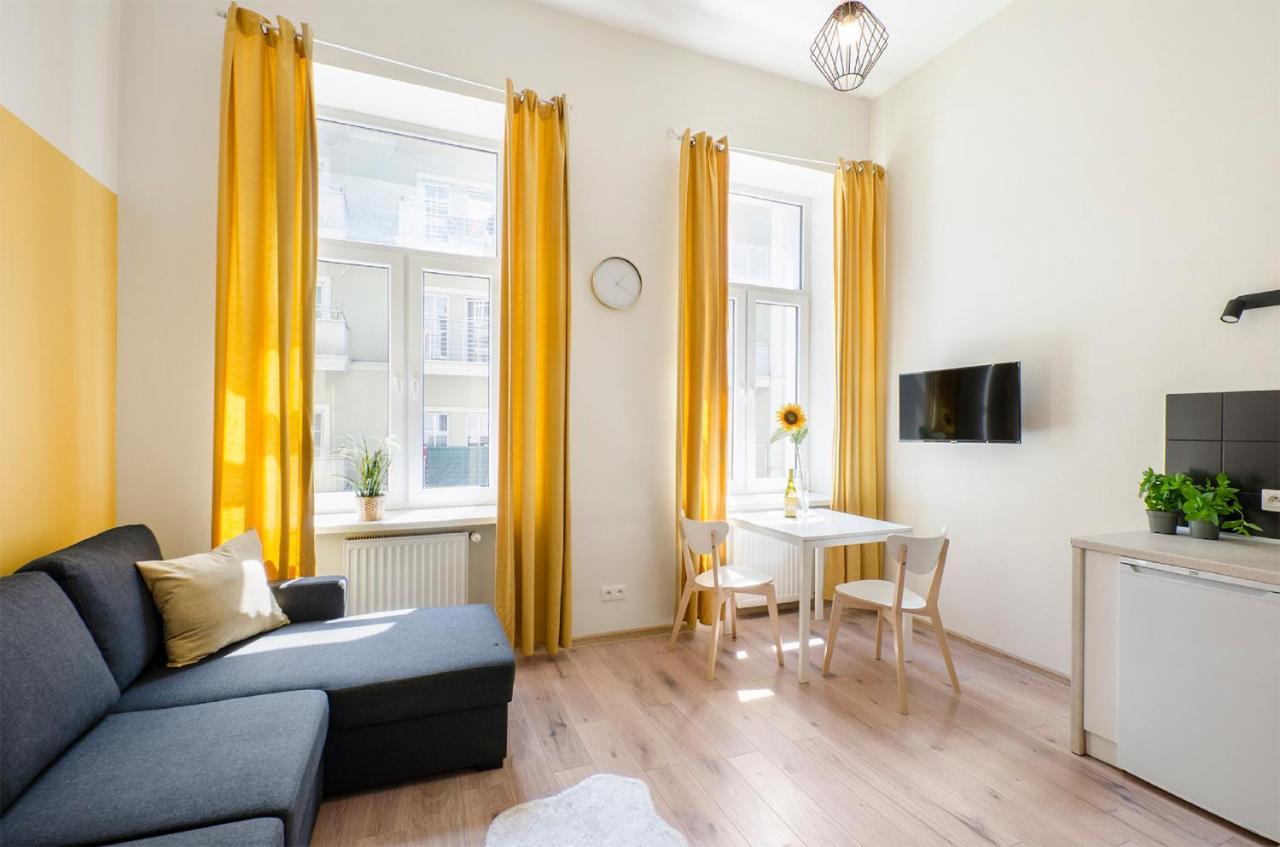 Cozy Apartments On Sierpnia Street Lodz  Luaran gambar